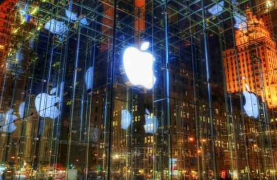«Самый успешный запуск iPhone за всю историю...»