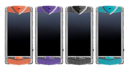 Vertu и Smile Train представляют первый благотворительный телефон Vertu Constellation Smile