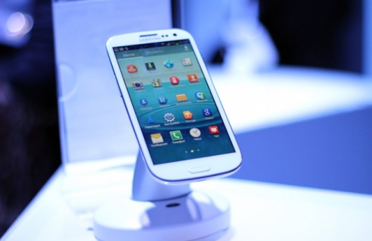 Samsung занял треть мирового рынка смартфонов