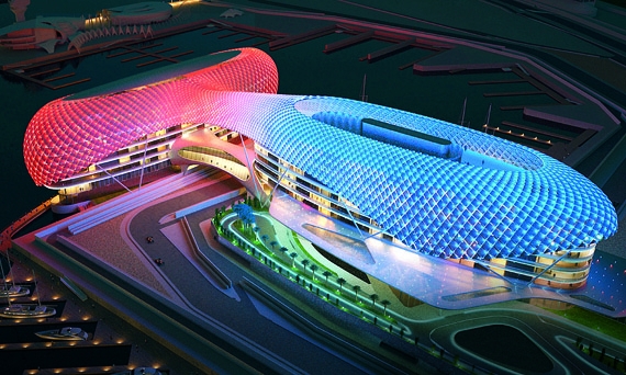 Yas Viceroy в Абу-Даби &ndash; первый в мире отель, построенный вокруг гоночной трассы Формулы-1. Его части по обе стороны дороги соединены мостом из стекла и стали; покрытие отеля &ndash; сетка со встроенной светодиодной системой. Когда гонщик финиширует, огни здания создают образ гигантского клетчатого флага.