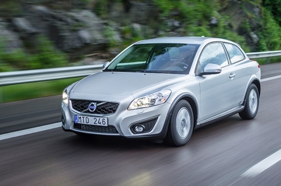 Король Швеции Карл XVI Густав &mdash; Volvo C30