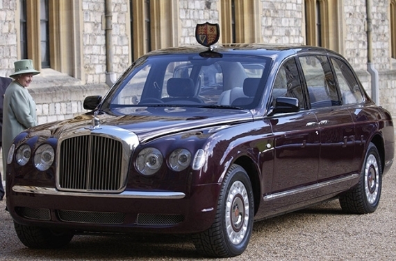 Королева Елизавета II &ndash; Bentley Arnage Red Label