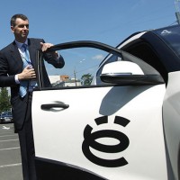 Прохоров отказался от проекта "ё-мобиля"