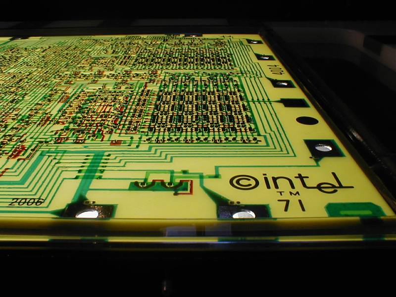 Intel 4004 - 