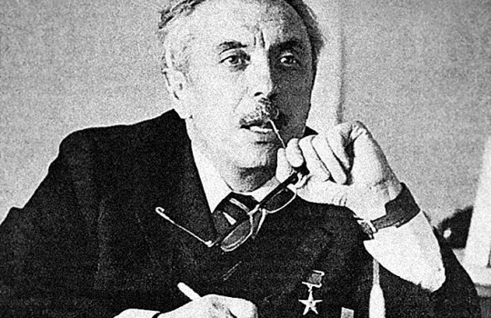 Фарман Салманов