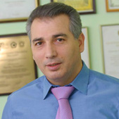Эдуард Омаров