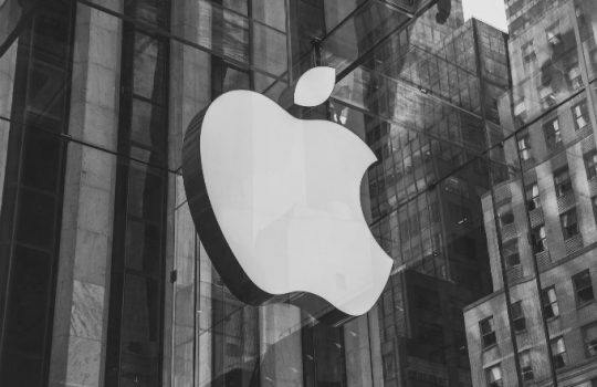 $1 трлн за Apple