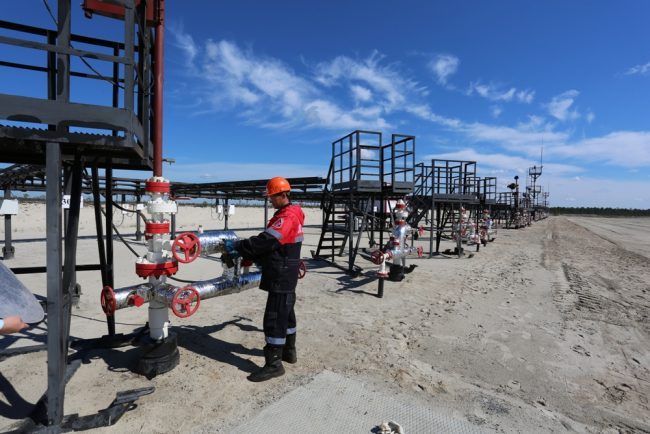 10 фактов о работниках нефтяной, газовой и топливной промышленности