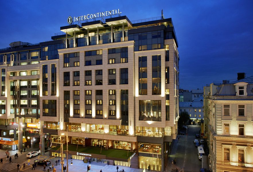 1.InterContinental Moscow Tverskaya_Fasade by night