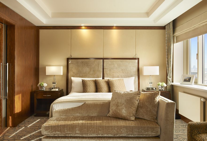 18.1310-INTER-MOSCOU_Pushkin Executive Suite_Bedroom