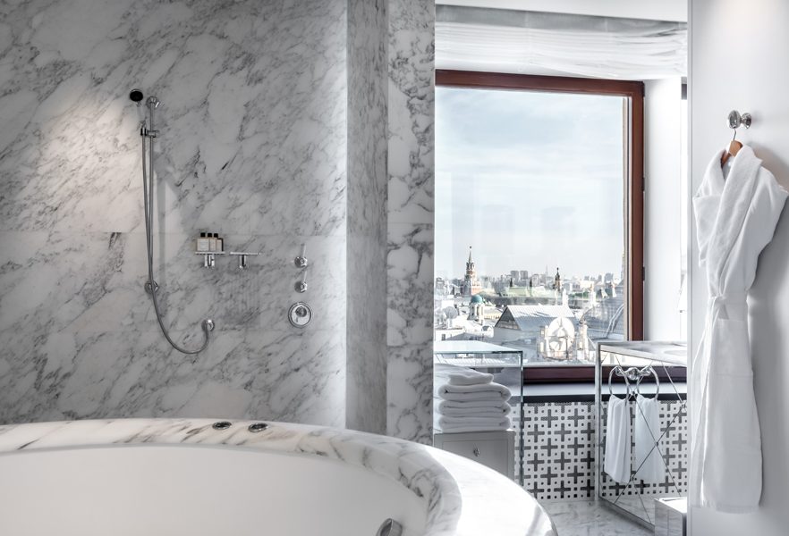 Ararat-Park-Hyatt-Moscow-Penthouse-Suite-Bathroom-Moscow-View