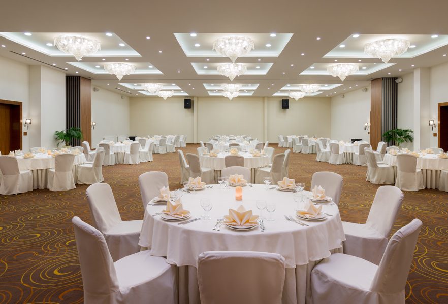 SHE_MOWSH_Grand_Ballroom_banquet_setup_02