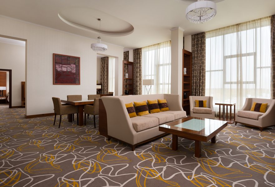 SHE_MOWSH_Presidential Suite_Living room
