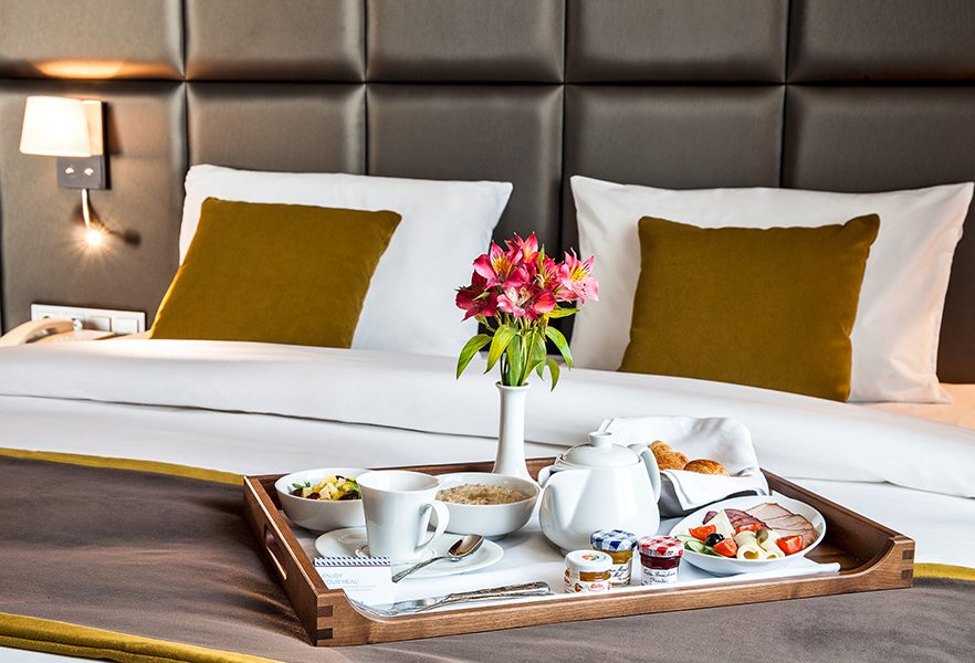 Rooms_Breakfast_Room Service